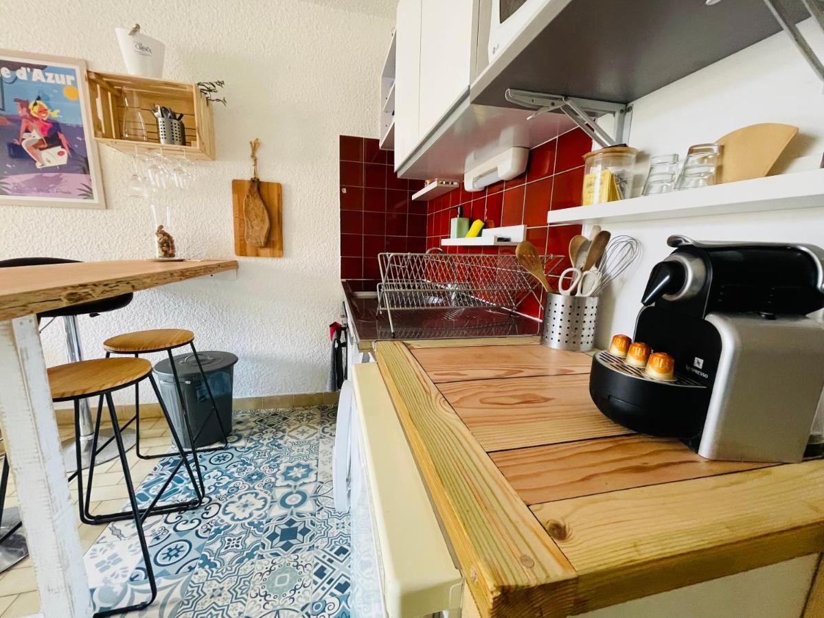 Cosy Deux Pieces Pour 4 Personnes En Centre Ville Classe Cavalaire-sur-Mer Eksteriør bilde